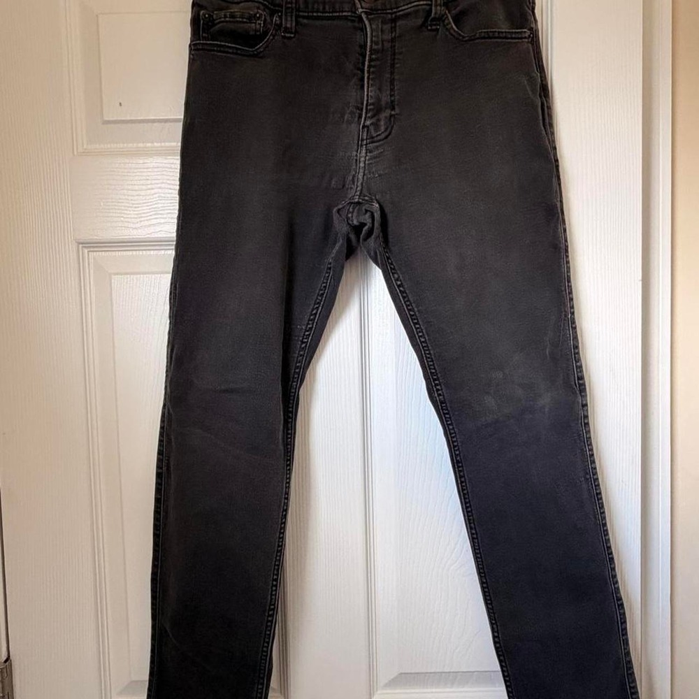 Hollister Co. black skinny jeans in a W34 L30